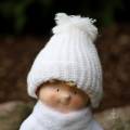 Świąteczny Chłopiec w śniegowym sweterku 48cm