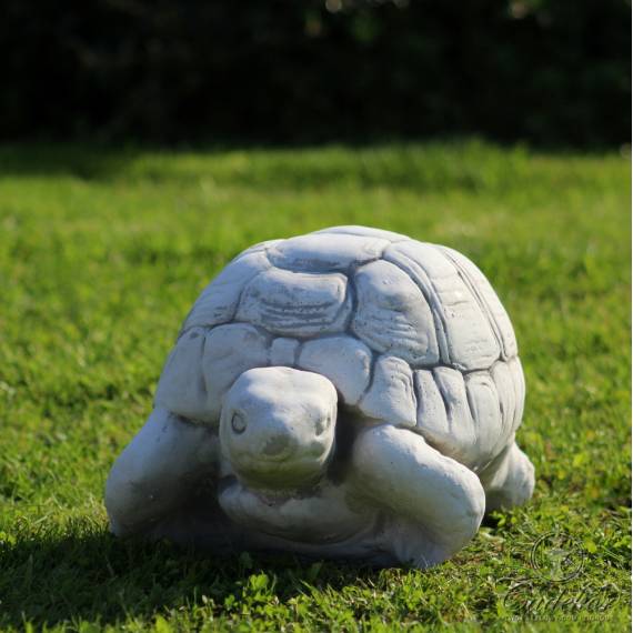 Figurka ogrodowa żółwik