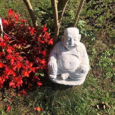Großer sitzender Buddha