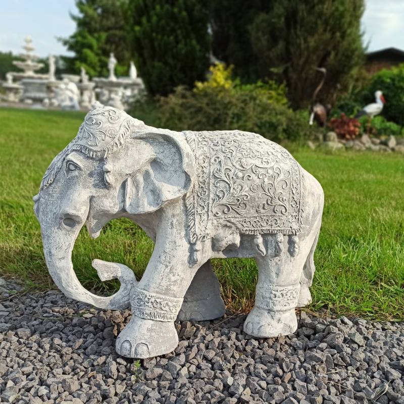 Buy vintage elephant decor piece online in India |Nestasia